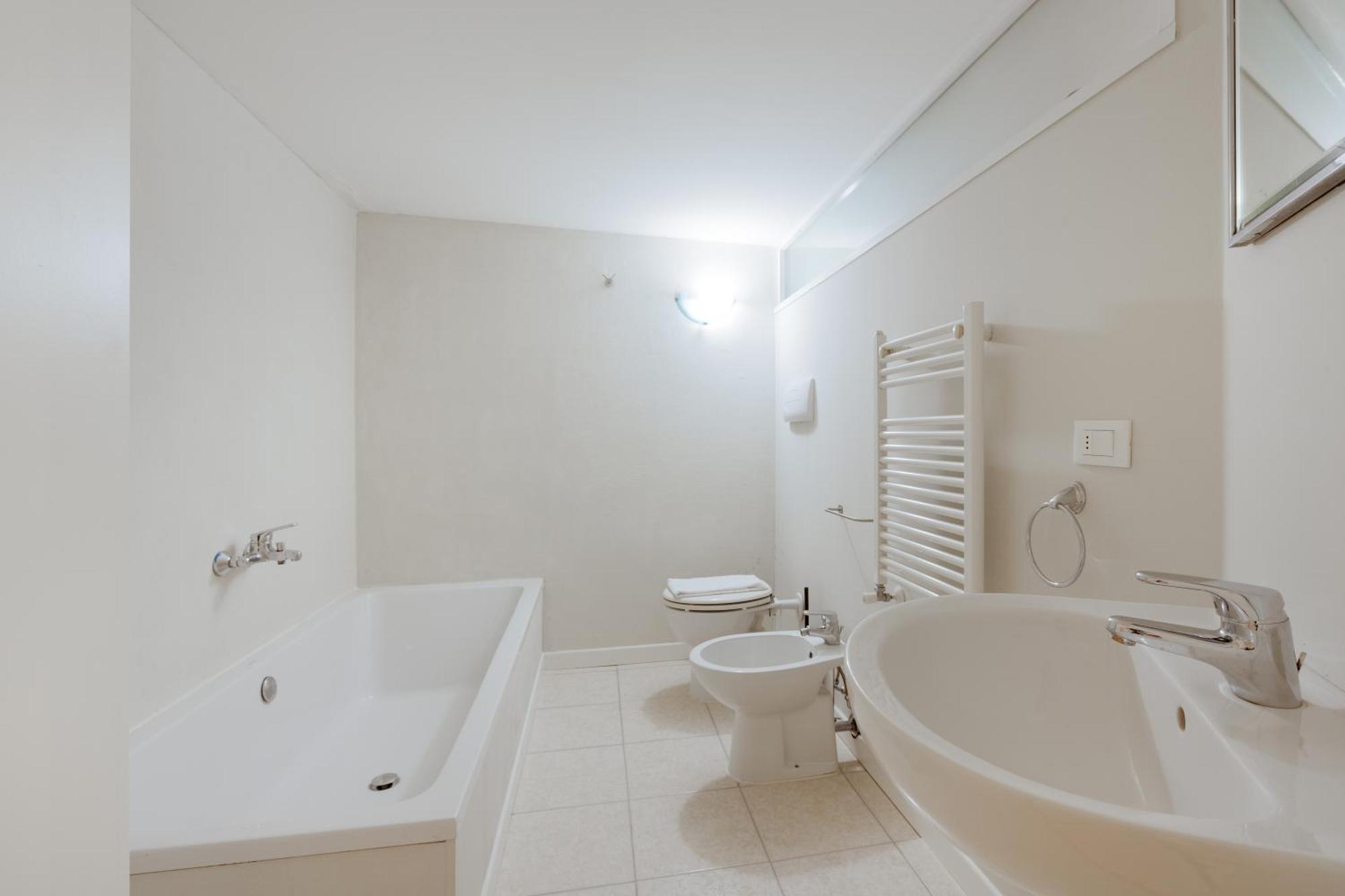 Sant'Agostino - Charming Retreat 210M From M2 Apartment มิลาน ภายนอก รูปภาพ